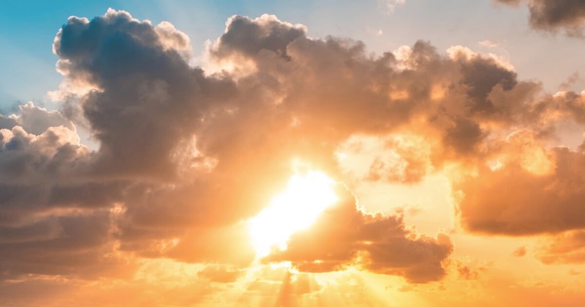 bright sun in sky for post about the return of Jesus