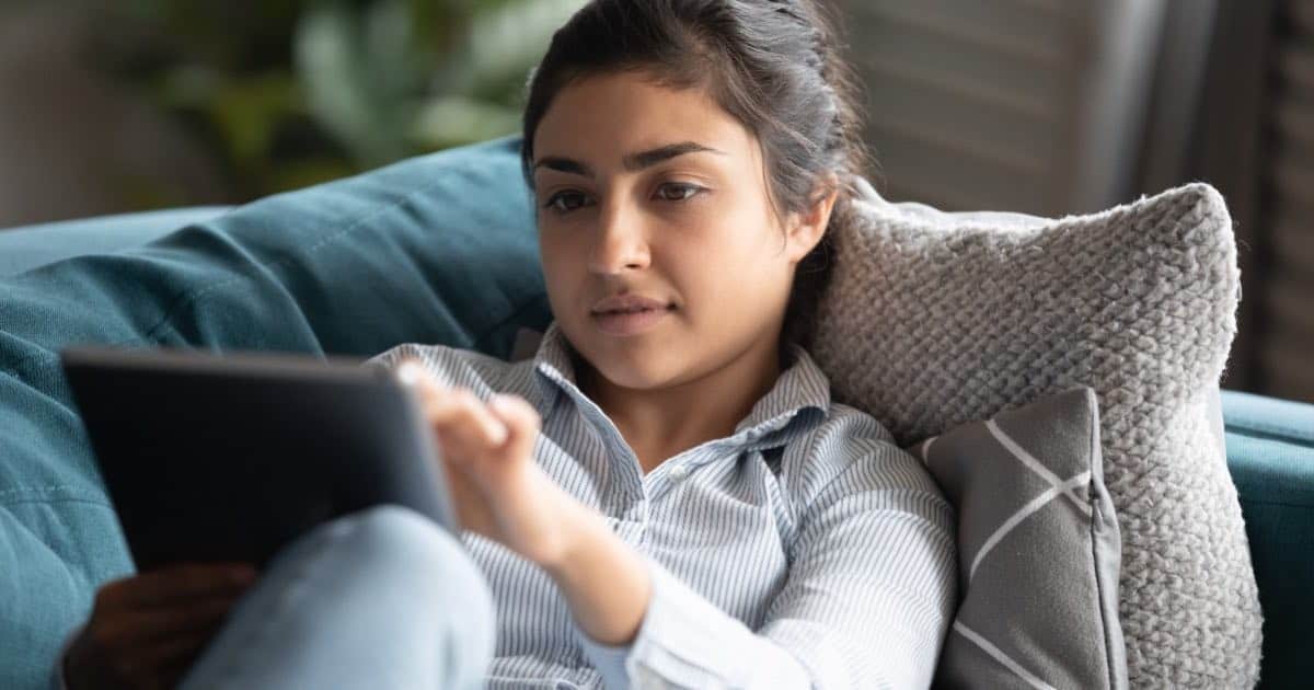 10 of the Best Devotional Bible Commentaries